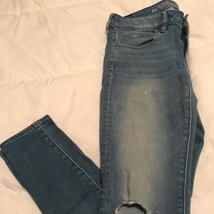 American eagle distressed jeans